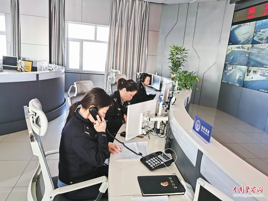 <strong>为民有温度 处警有速度 普法有力度</strong>